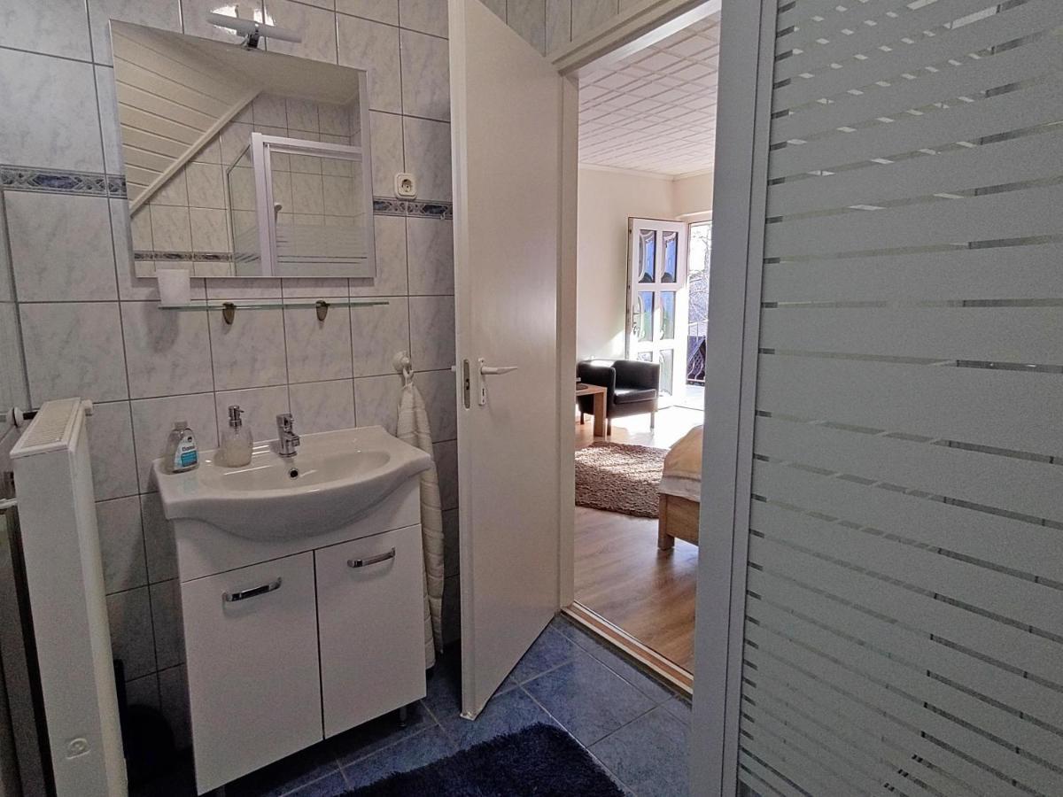 Szecsenyi Apartman Hévíz Exterior foto