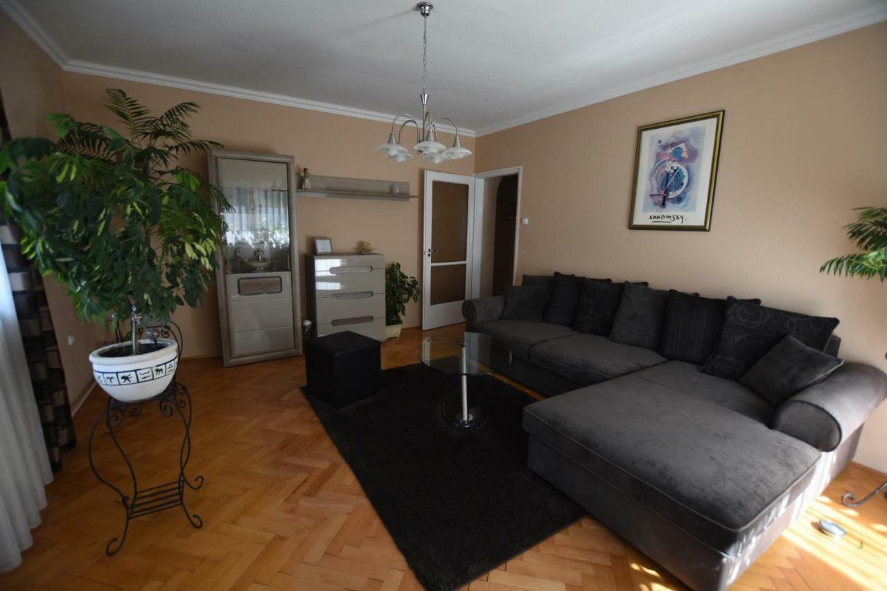 Szecsenyi Apartman Hévíz Exterior foto